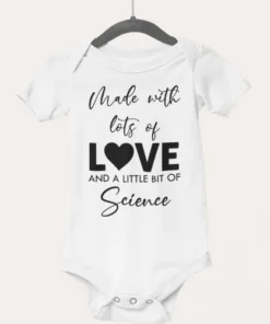 Otroški bodiji z napisom - Made with love and science 2